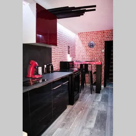 Dom wakacyjny Bulle D'amour , Nuit En Amoureux